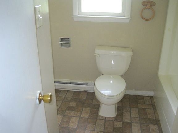 2nd image of 974 Village Cir