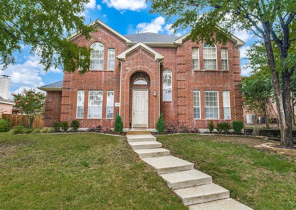 1st image of 7646 Greenvalley Ln