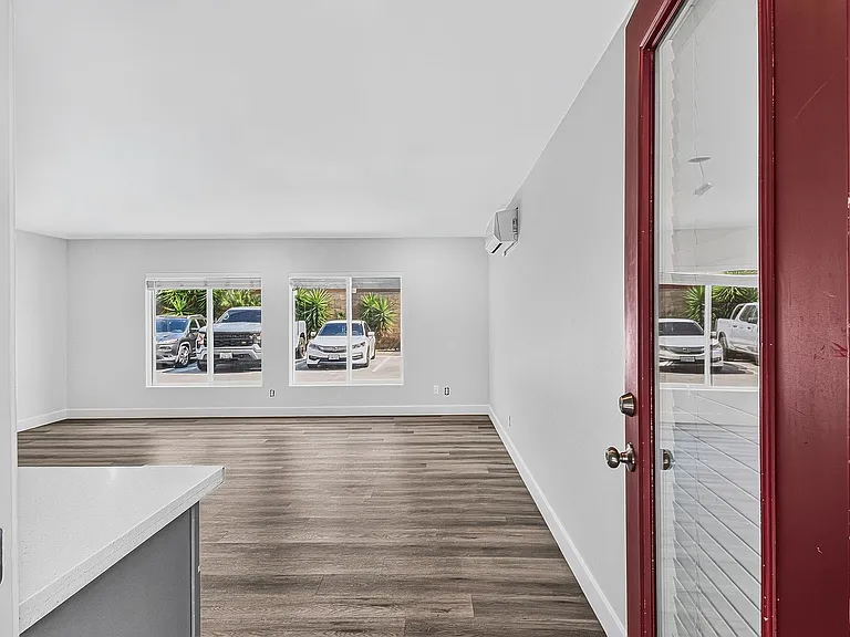 8101 Larson Avenue — Photo 6