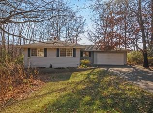 15869 Randall Ln, Minnetonka, MN 55345