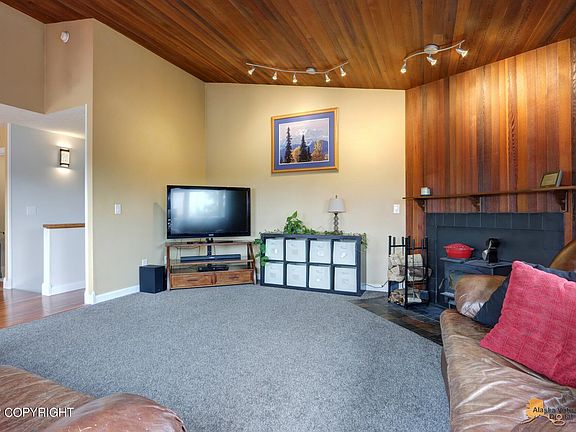 5th image of 9702 Etolin Cir