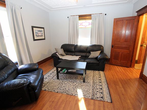 5th image of 427 W Judd St