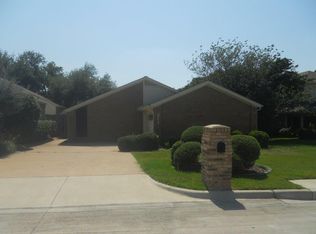 211 Oak Hill Dr, Trophy Club, TX 76262