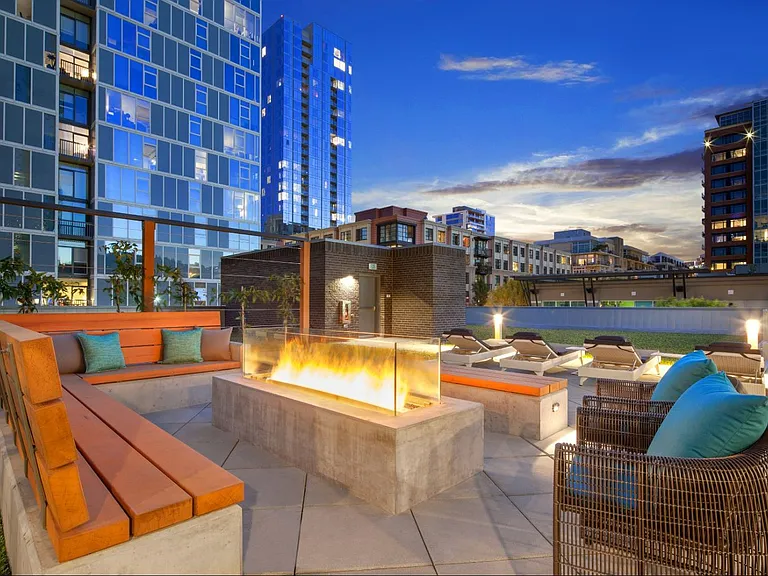 NV Apartments — Photo 37