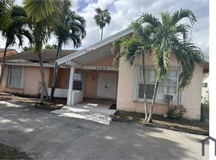 1107 SW 83rd Ave, North Lauderdale, FL 33068