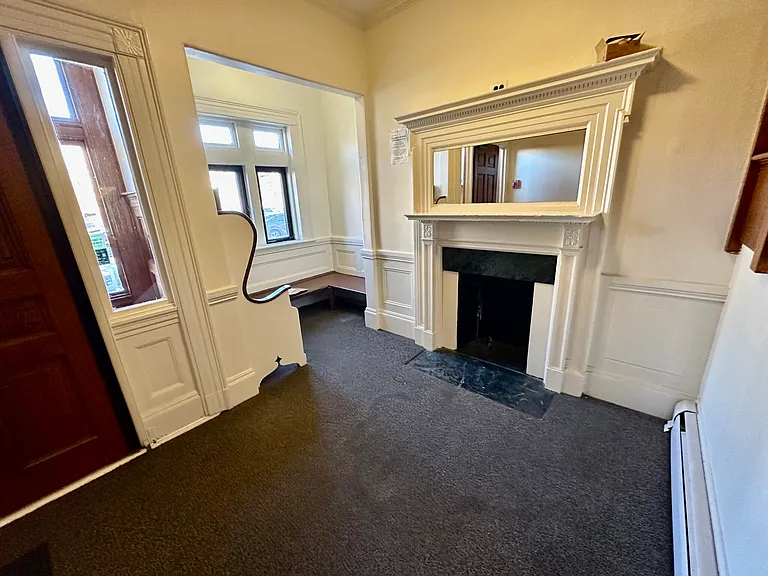 901 Beacon St #4 — Photo 8