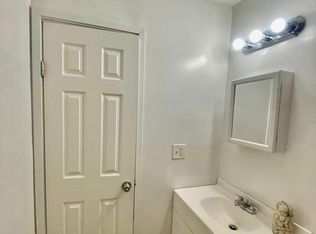 529 20th St W #B, Palmetto, FL 34221