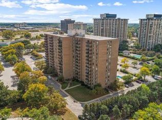 16400 N Park Dr APT 600, Southfield, MI