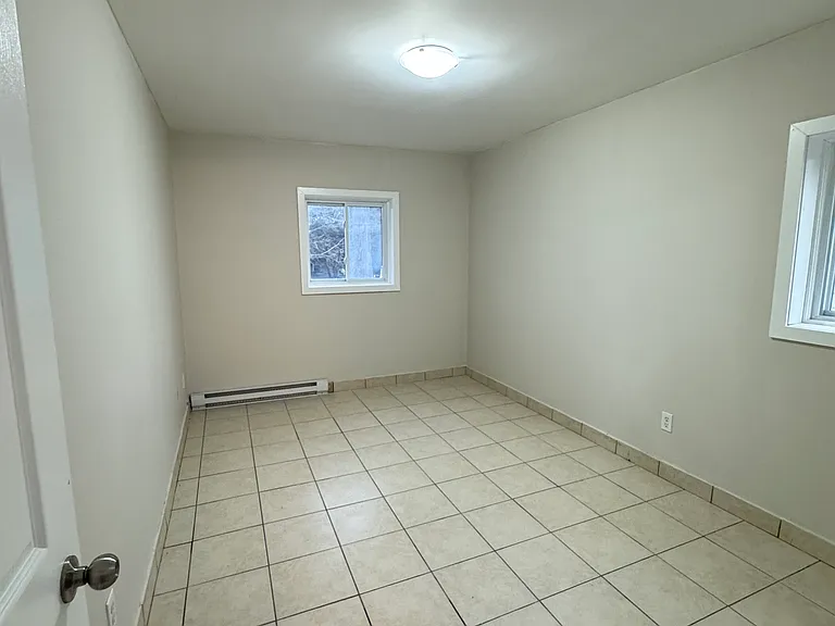 915 Campbell Ave #203 — Photo 10