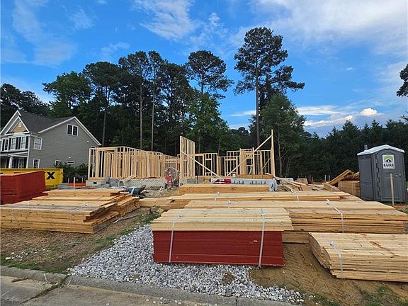 4th image of 1221 Founders Pointe Trl