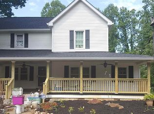 1213 Gravley Rd, Pickens, SC 29671
