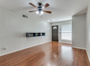 2837 Seabeach St, Irving, TX 75062