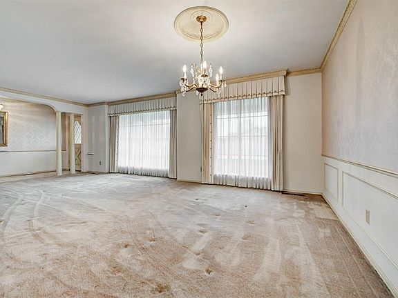 5th image of 3521 Sunvalley Dr
