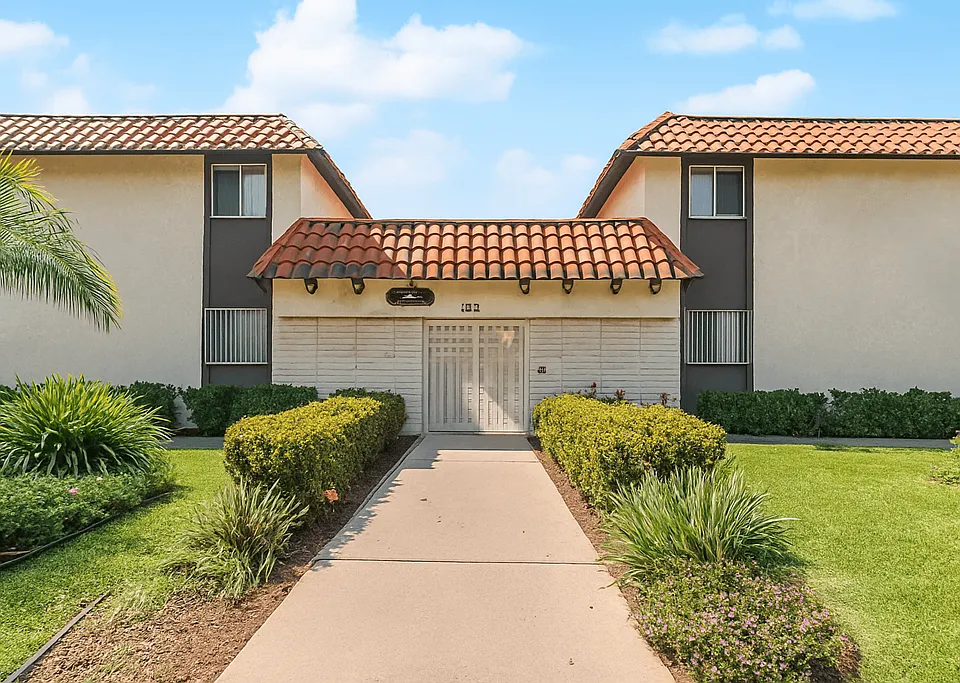 1605 W Holt Ave #3