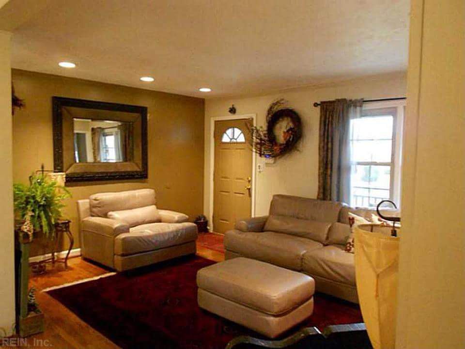1st image of 118 Eastwood Dr