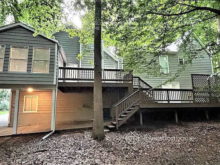 405 Bramble Ct — Photo 19