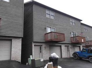 11 Sunridge Dr, Morgantown, WV 26505