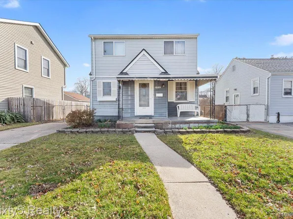 1449 19th St, Wyandotte, MI 48192