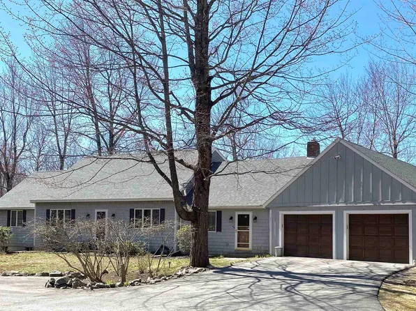 61 Hemlock Drive, Wolfeboro, NH 03894