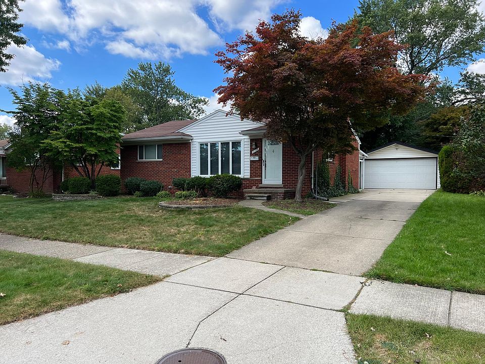 1st image of 31125 Blair Dr