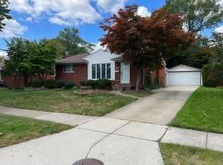 31125 Blair Dr, Warren, MI 48092