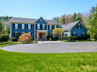 370 Annandale Drive, oyster Bay Cove, NY 11771