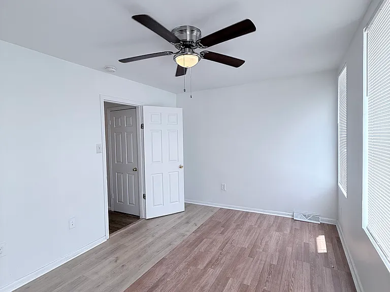 1820 W Fayette St #2 — Photo 29