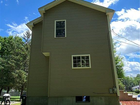 5th image of 15 Kimberly Ct