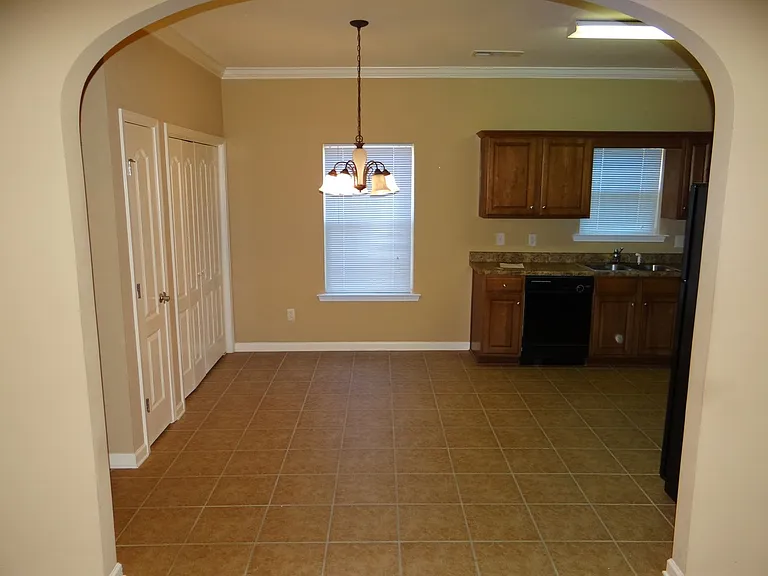 257 Oxmoor Pl — Photo 8