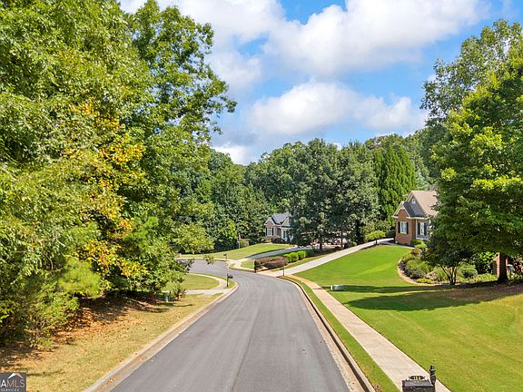 4th image of 111 Kodiak Ln