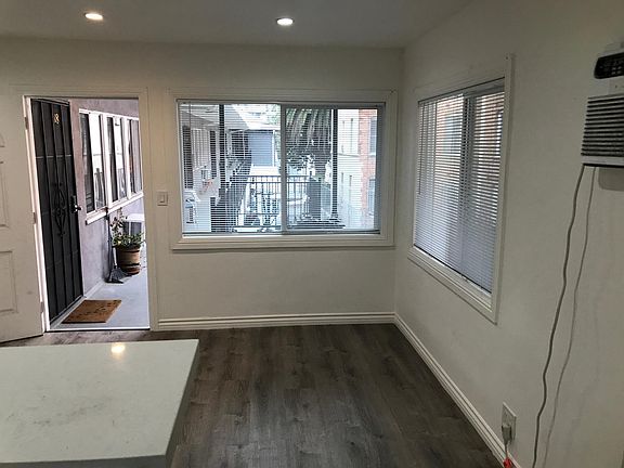 3rd image of 1847 N Cherokee Ave APT 19