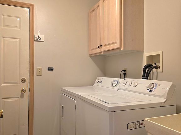 5th image of 9286 Forest Point Dr