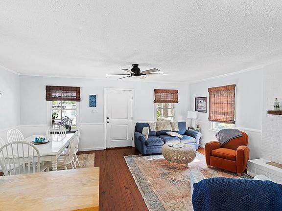 4th image of 222 Beach Dr