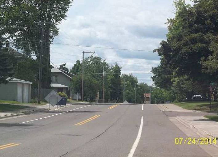 2nd image of 1805 Carlton Ave