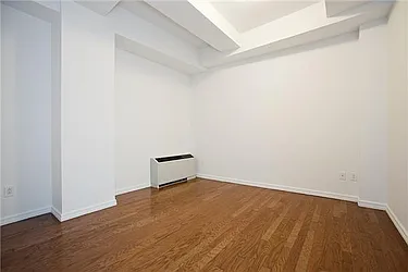 Rented by Space Marketing Shop