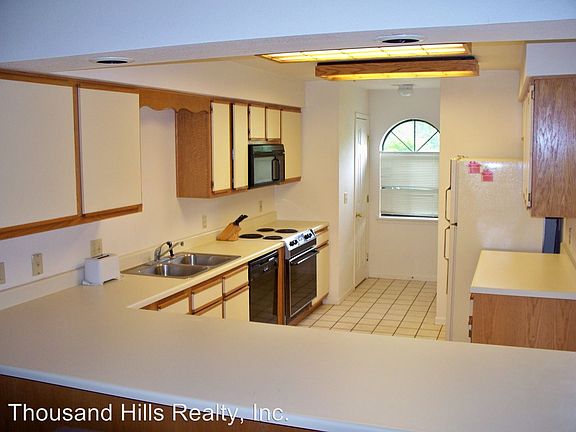 5th image of 350 S Wildwood Dr #14