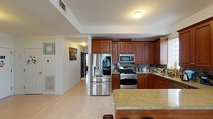 Sold by High Class Realty SB LLC | media 2