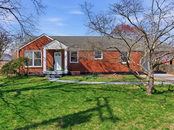 2228 Ravenwood Dr, Nashville, TN 37216