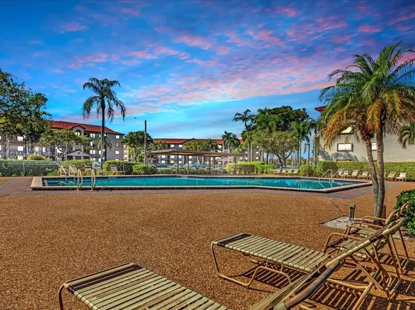 1000 SW 128th Ter APT 309V, Pembroke Pines, FL 33027
