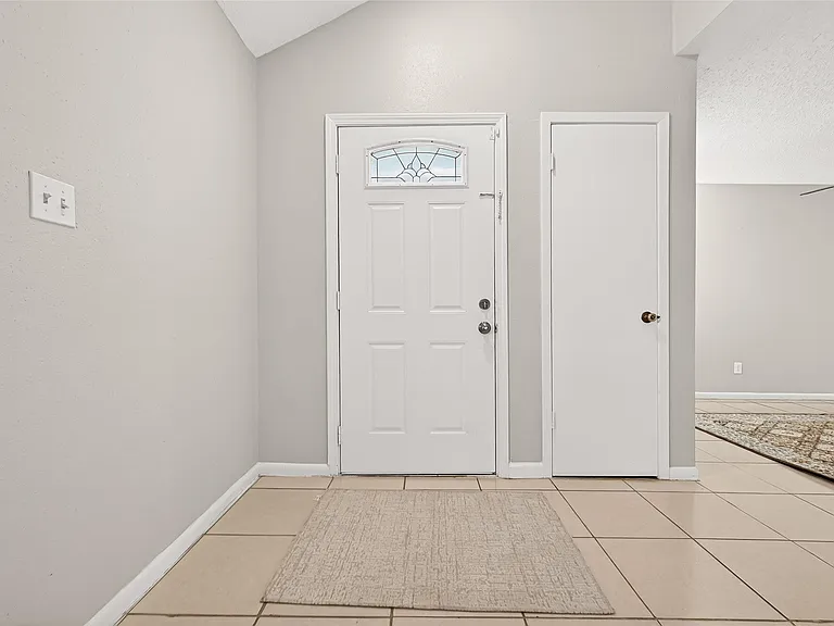 2322 Sunset Trl — Photo 4