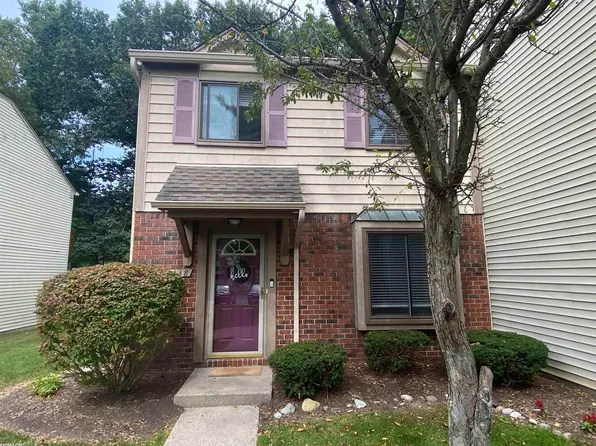 1638 River View Dr, Rochester Hills, MI 48309