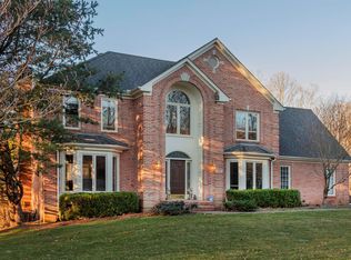 2905 Autumn Ct, Prospect, KY 40059