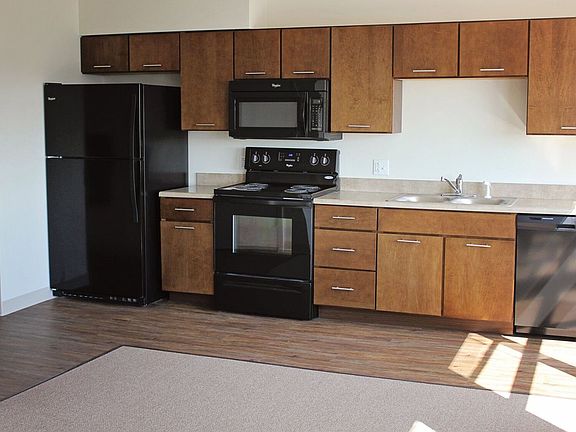 2nd image of 1725 Broadway Ave #17586795
