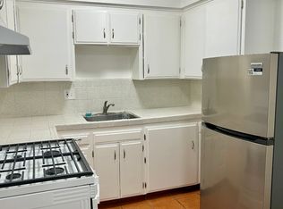 341 S Barton Ave #104, Fresno, CA 93702