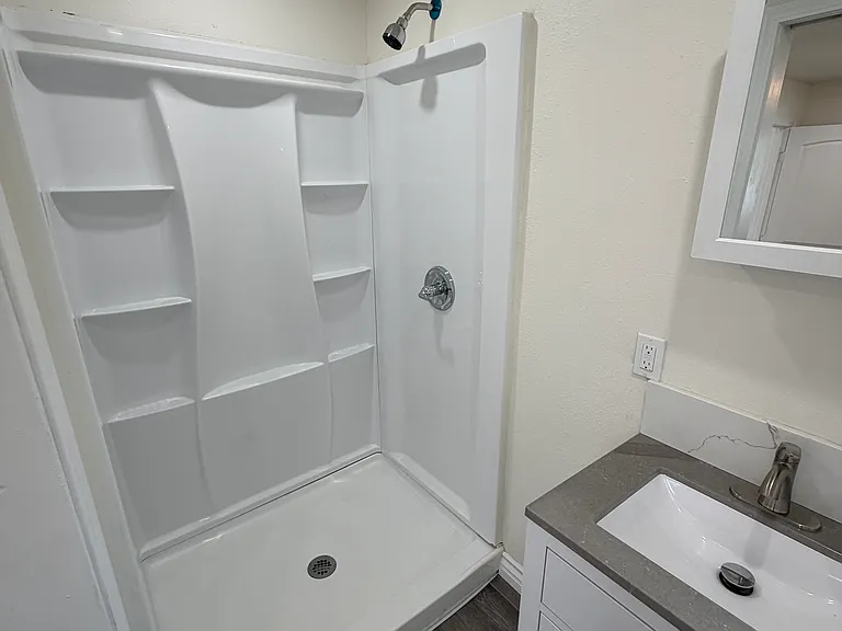 2513 W Occidental St #3 — Photo 5