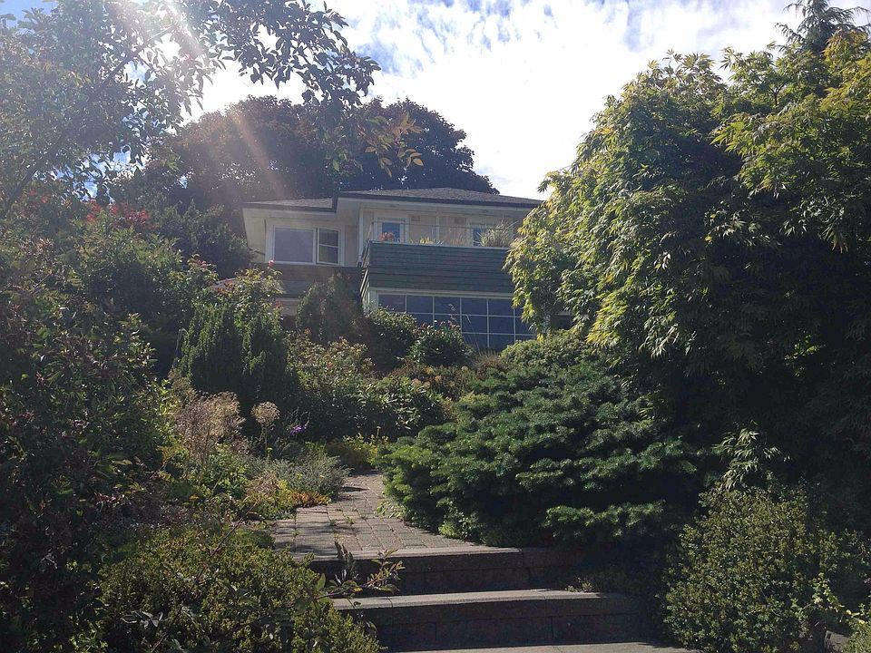 2nd image of 6507 57th Ave NE