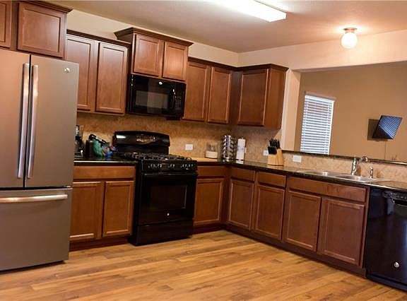 5th image of 118 Hawkins Ct