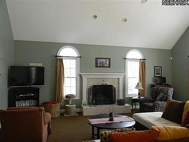 4th image of 885 Rock Creek Dr
