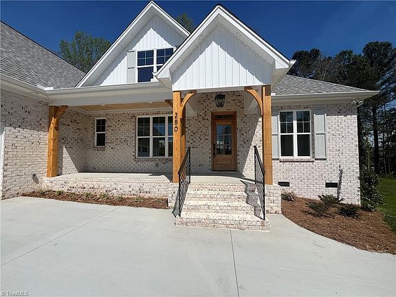 3rd image of 280 Dyna Dr