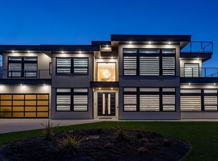 101 Lagoon Rd, Colwood, BC V9C1S8